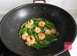 ＃东北＃虾仁炒蒜薹的做法图解7