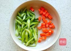 凉拌五香花生的做法图解2