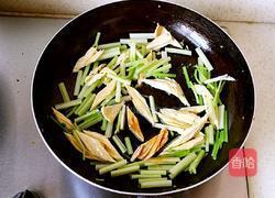 芹香腐竹的做法图解8