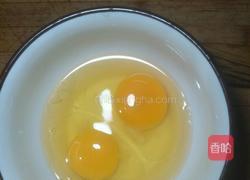 黄瓜鸡蛋炒皮皮虾肉的做法图解1