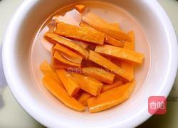 炸红薯条的做法图解3