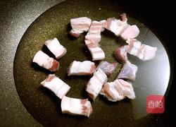 猪肉炖粉条的做法图解3