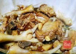 排骨炖鸡爪的做法图解6