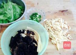 酸辣汤的做法图解1