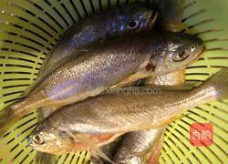 红烧小黄鱼的做法图解1