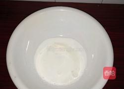 纸杯戚风蛋糕的做法图解2