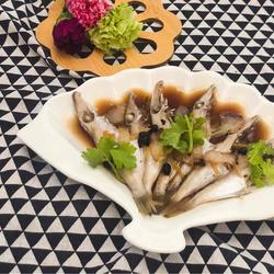 粤式－腊肉豉香蒸扒皮鱼的做法[图]