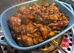 Illustration of how to make steamed chicken with mushrooms 9