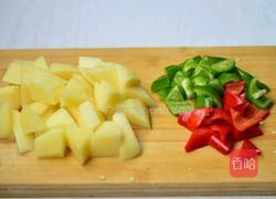 土豆炖排骨的做法图解2