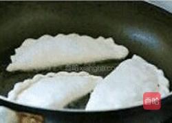 夹心韭菜盒的做法图解5