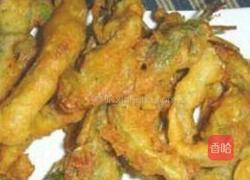 裹糊香椿芽的做法图解3