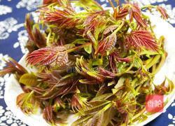 香椿芽拌花生米的做法图解1