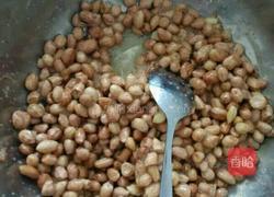 酥脆花生的做法图解2