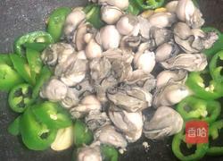 辣椒炒生蚝的做法图解4