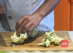 孜然干锅花菜的做法图解1