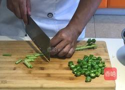 孜然干锅花菜的做法图解3