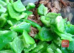 青椒炒肉的做法图解5