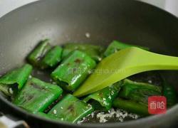 生煎虎皮辣椒的做法图解6