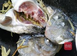 香浓鱼头汤的做法图解6