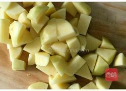 炸土豆的做法图解1