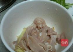 香菇炖肉的做法图解2