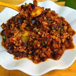 茄丁土豆泥配肉丁的做法[图]