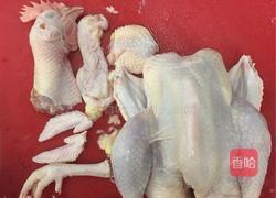 姜葱酱油鸡的做法图解1