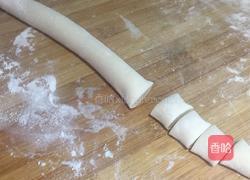 韭菜猪肉饺子?的做法图解2