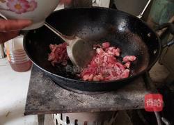 绿豆芽炒芹菜的做法图解3