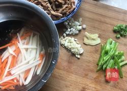 鱼香肉丝的做法图解1