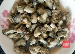 海蛎子炒鸡蛋的做法图解1