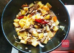土豆炖牛肉的做法图解7