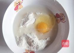 清汤鲜虾手擀面的做法图解2