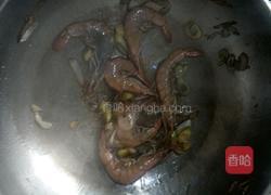 清汤鲜虾手擀面的做法图解7