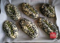 菠萝馅芝麻软欧的做法图解14