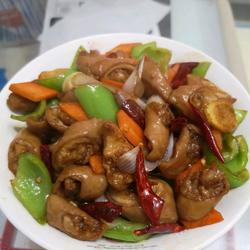 尖椒溜肥肠的做法[图]