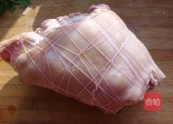 酱肘子的做法图解2