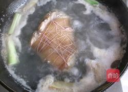 酱肘子的做法图解4