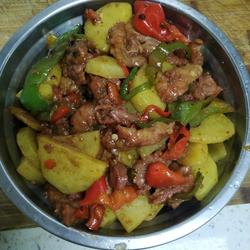 牛肉炒辣椒土豆片的做法[图]
