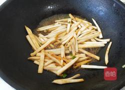 耗油杏鲍菇炒尖椒 肉嘟嘟比肉还好吃的做法图解4