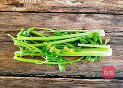 芹菜炒肉的做法图解2