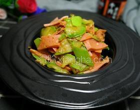 火腿腸炒西葫
