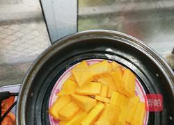 向日葵馒头的做法图解1