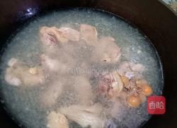 香菇土豆焖鸡块的做法图解1