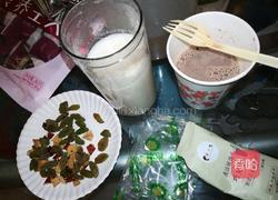 葡萄干红枣豆花的做法图解2