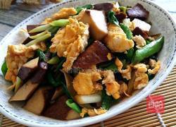 蒜苗炒香干鸡蛋的做法图解7