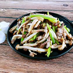 蟹味菇炒肉的做法[图]