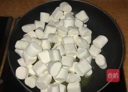 草莓雪花酥的做法图解3