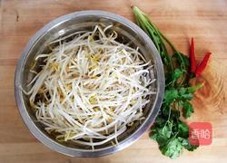 凉拌绿豆芽的做法图解1