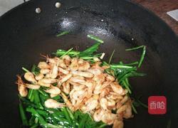韭菜炒河虾的做法图解10